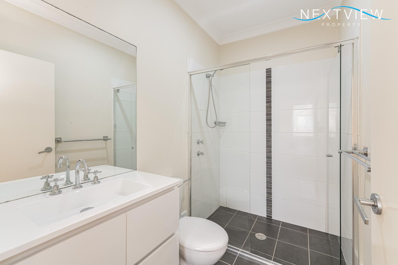 2 / 3 Torpey Place, Broadmeadow