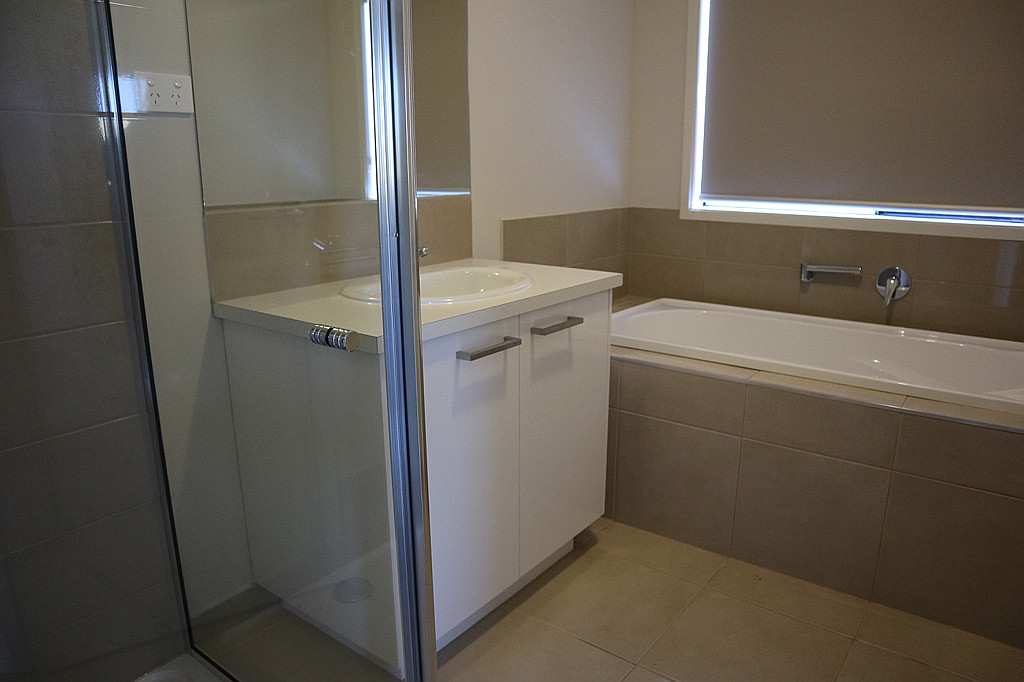 143 Horsley Street, Thornhill Park, VIC, 3335, Thornhill Park - Thumbnail 2