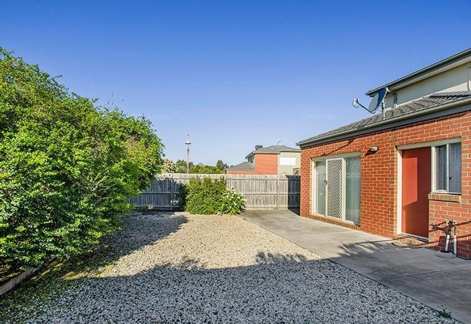 23 Almond Crescent, Werribee, VIC, 3030, Werribee - Thumbnail 8