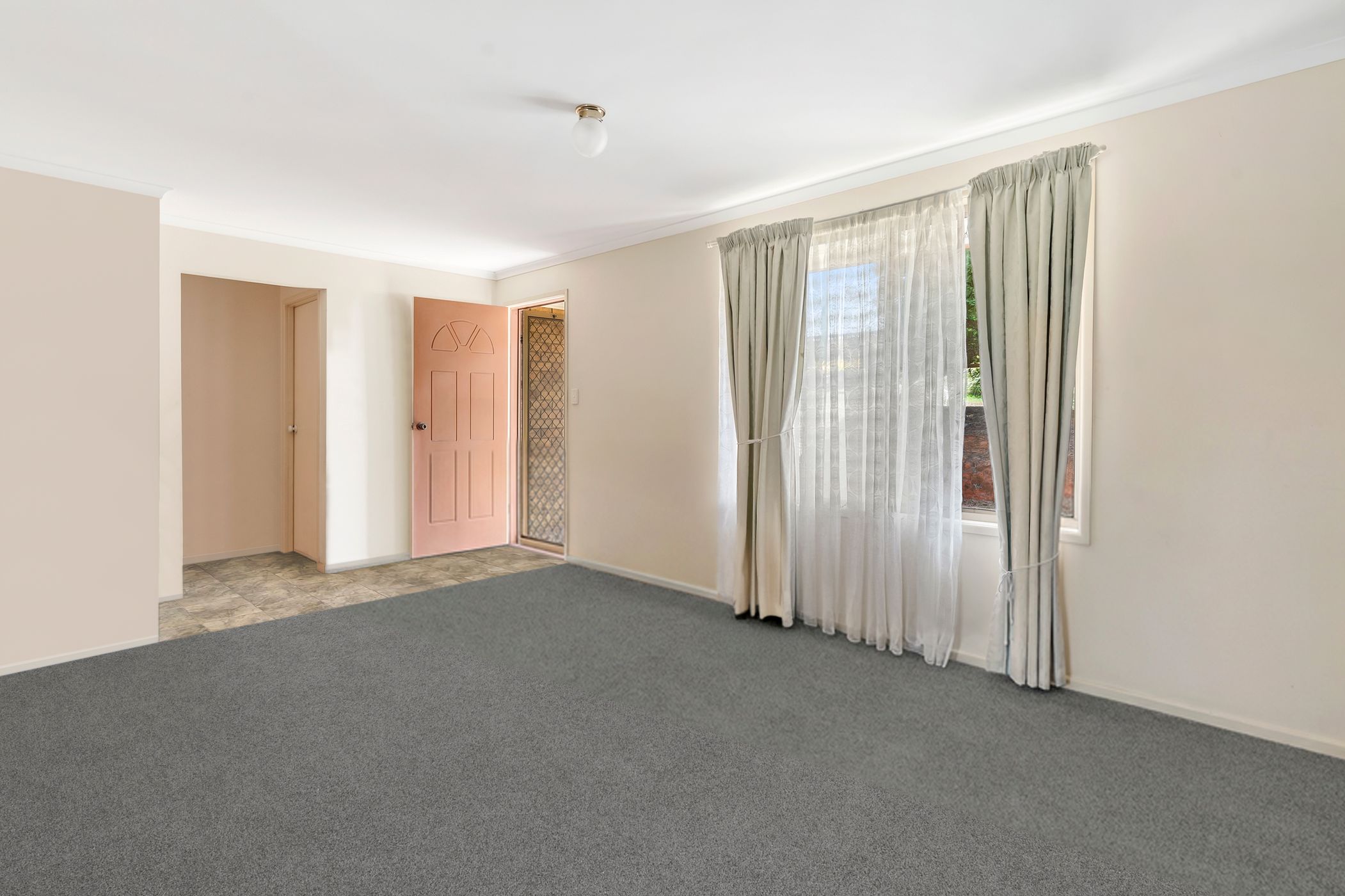 23 Youngs Road, Glass House Mountains - Thumbnail 6