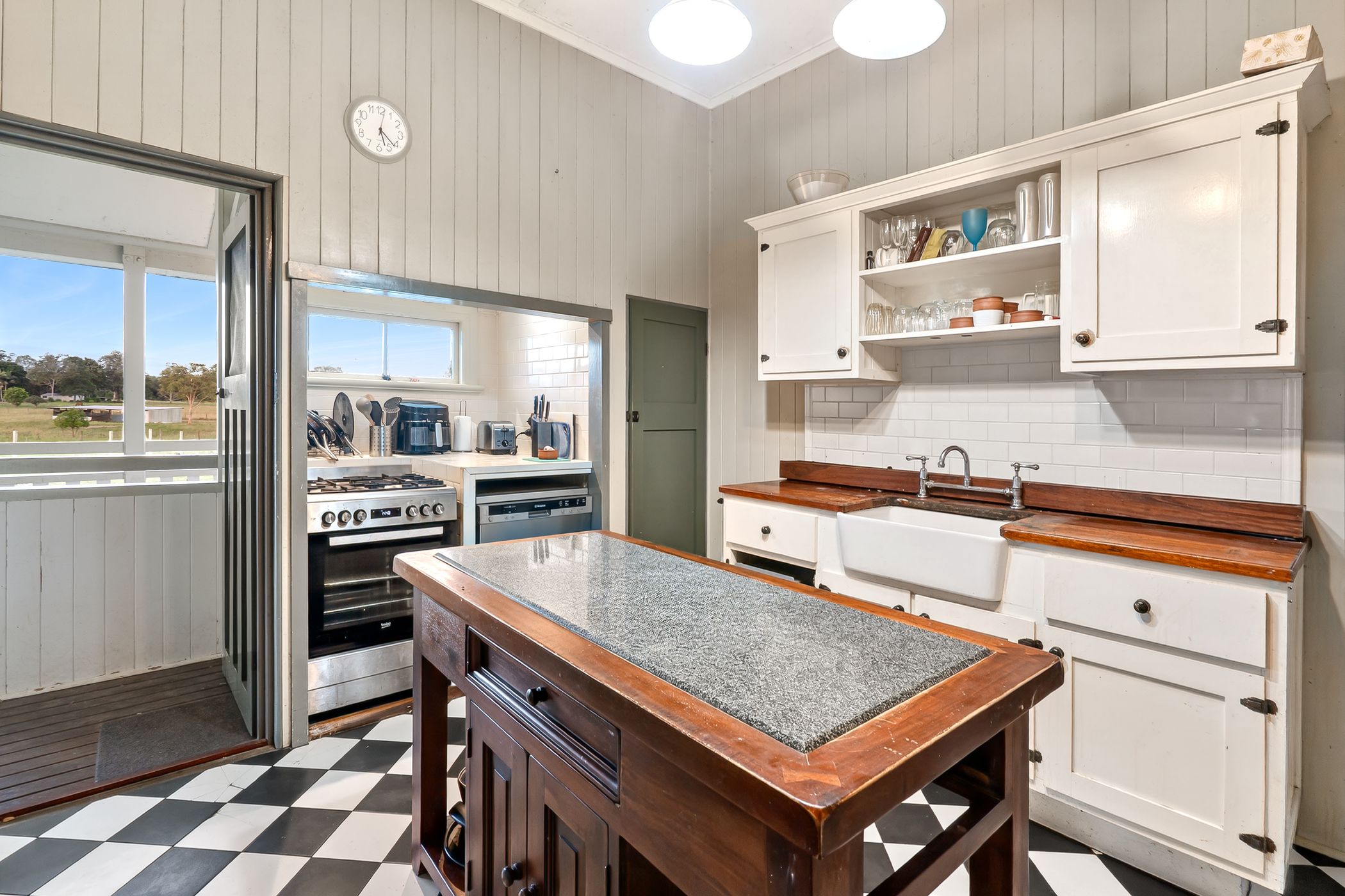 150 Nonmus Road, Stanmore - Thumbnail 3