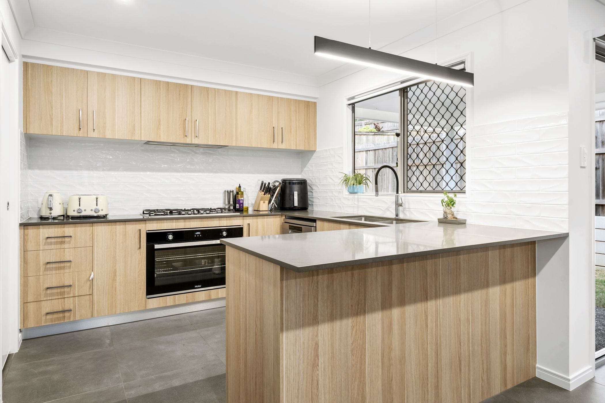 15 Zamia Close, Upper Caboolture - Thumbnail 8