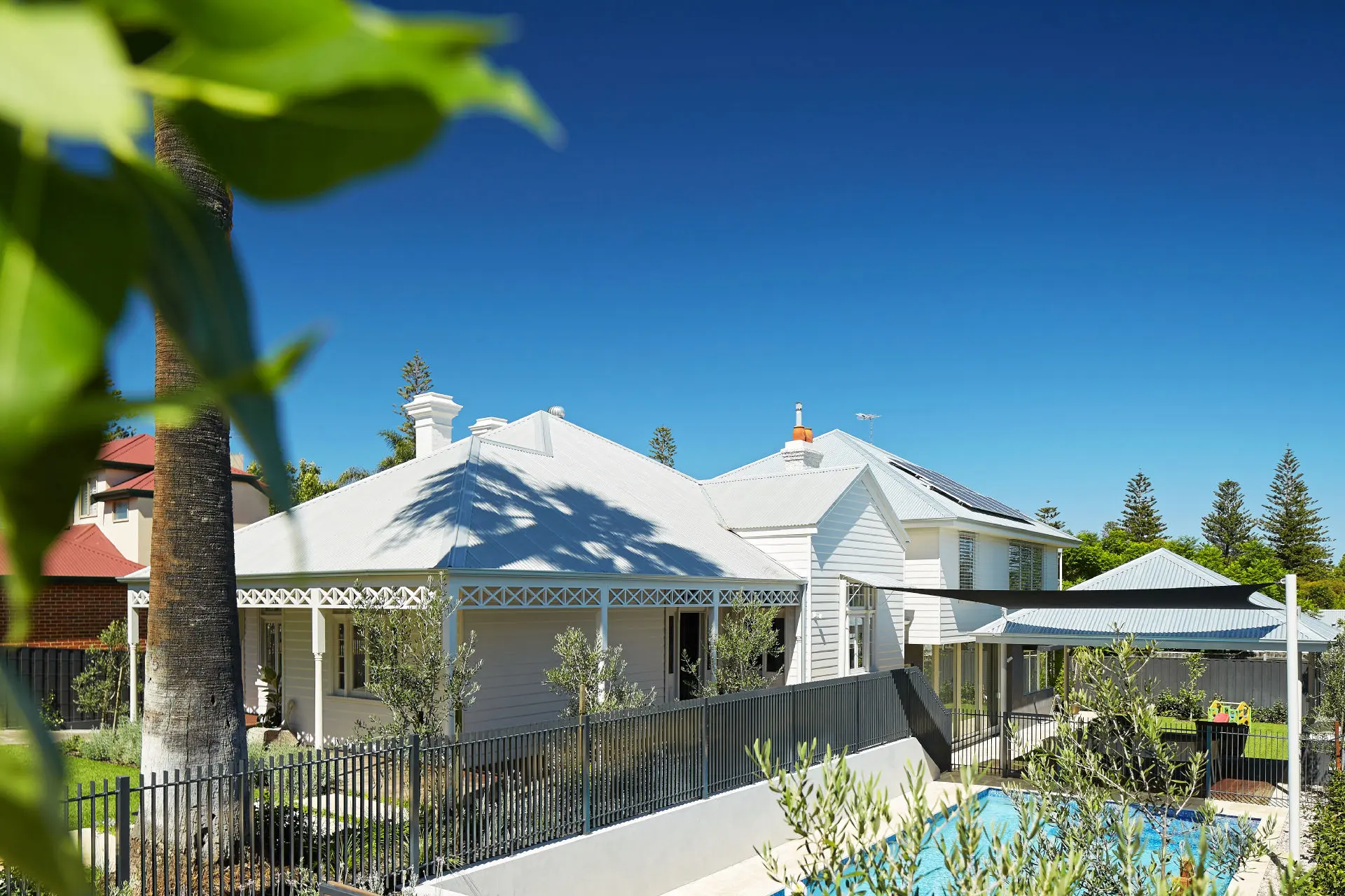 5 Kathleen Street, Cottesloe - Image 1