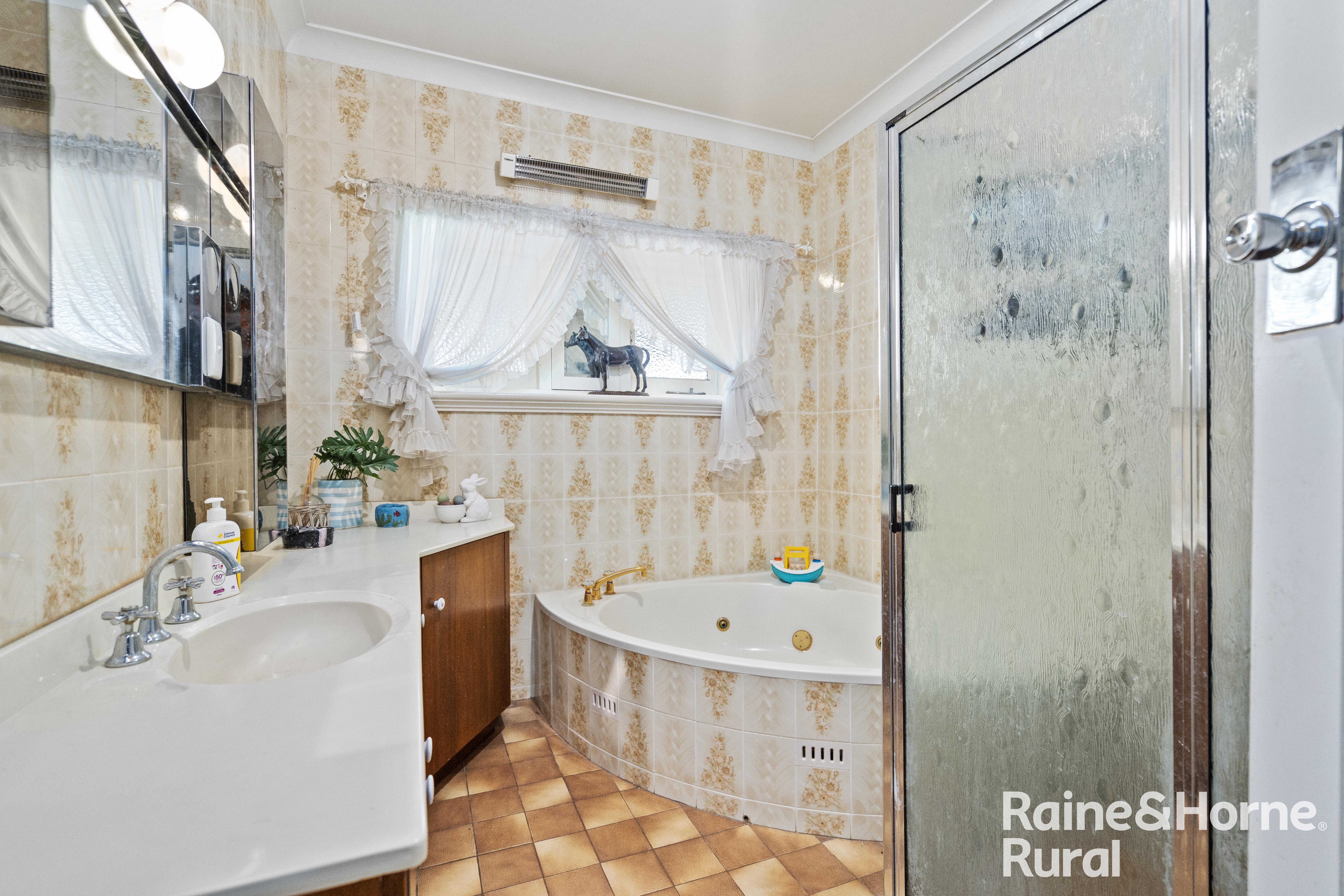 12 Tiers Road, Woodside For Sale by Farmbuy.com - image 15