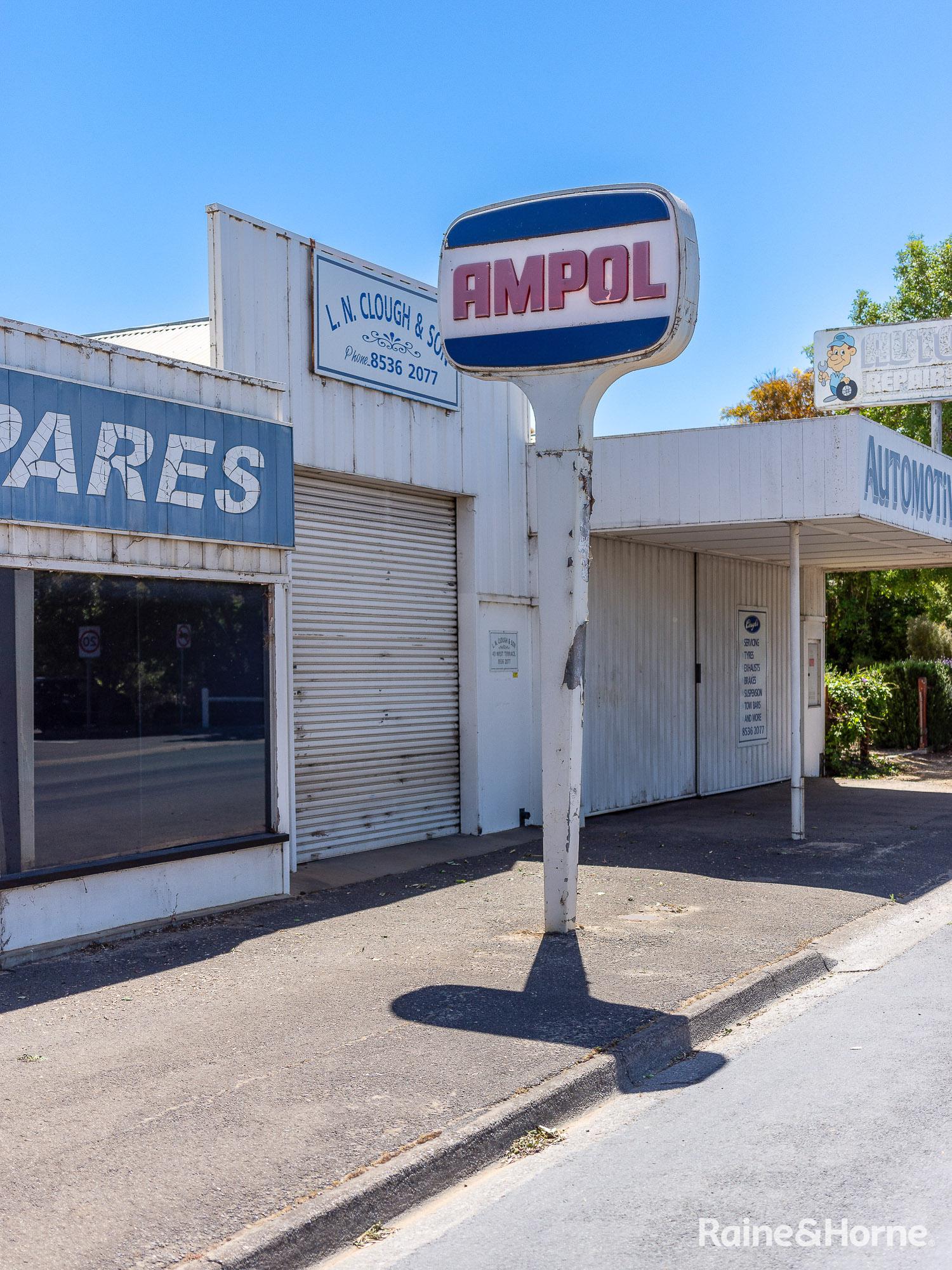 43 West Terrace, STRATHALBYN, SA 5255 Raine & Horne Strathalbyn RLA